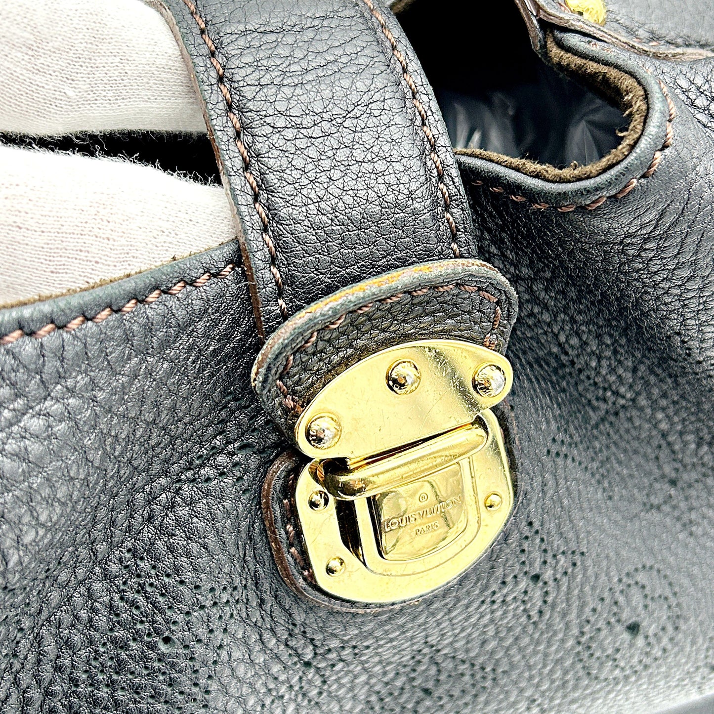 Louis Vuitton Black Monogram Mahina Leather XL Bag Louis Vuitton LA12408