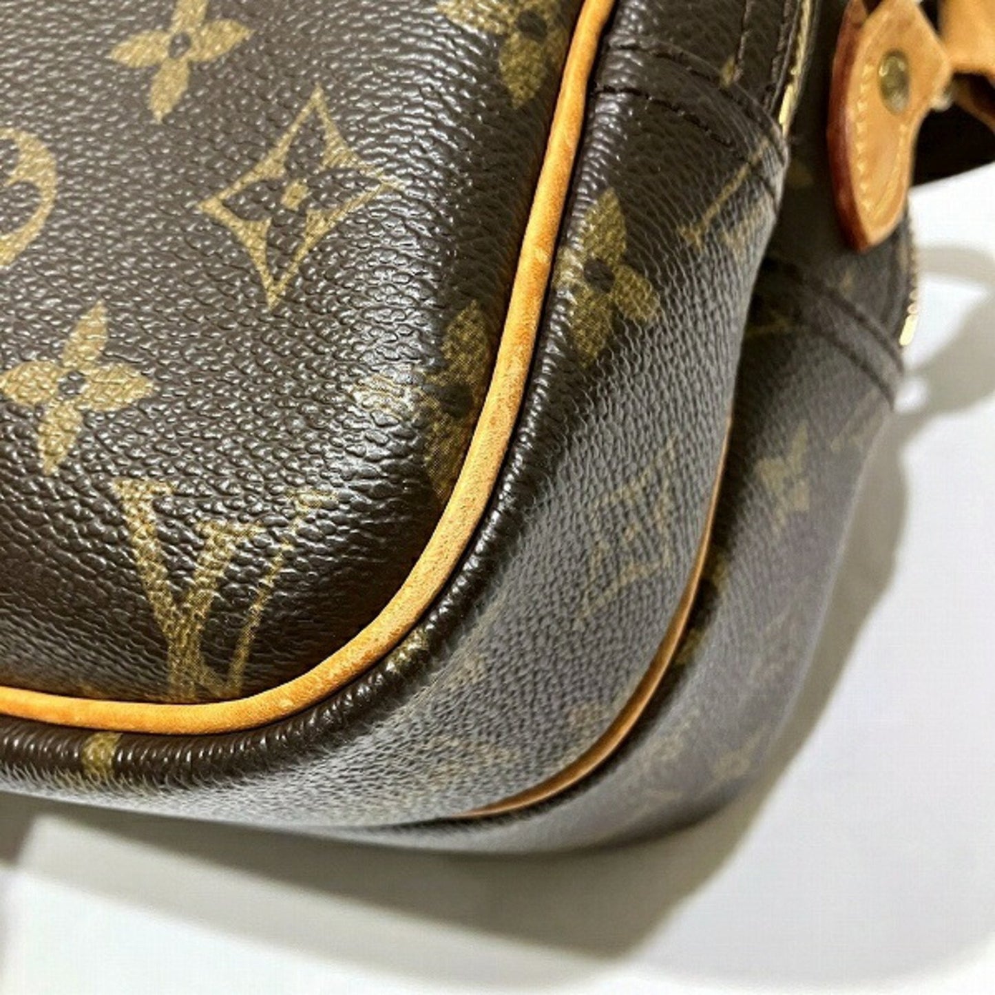 Louis Vuitton  Shoulder Bag