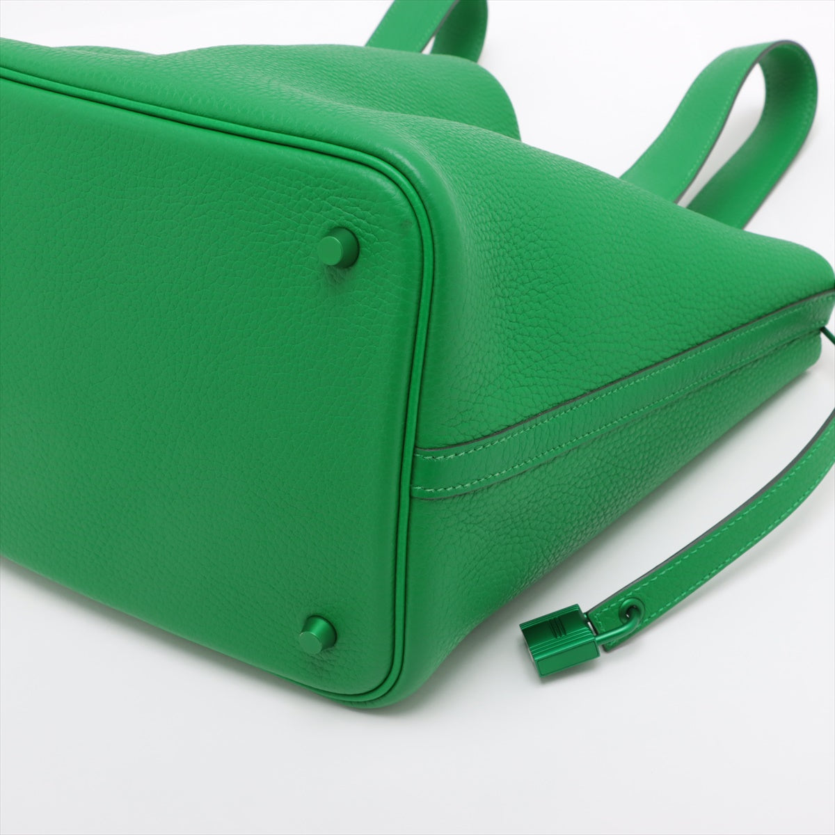 Hermes Picotin Lock MM  Clemence Bamboo Green G  Z2021 Monocrom