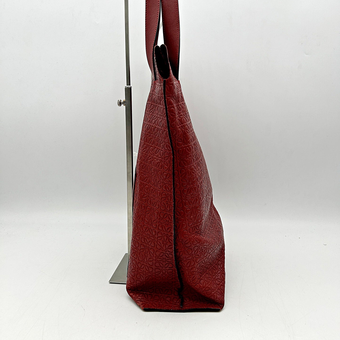 Pre-owned Loewe bolso tote de piel con anagrama rojo Roja Burdeos Cuero Becerro LA32255