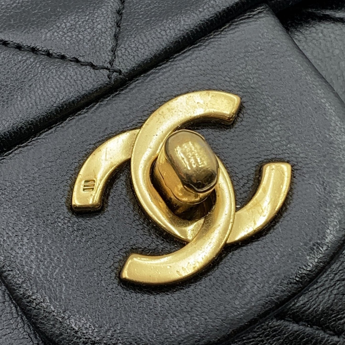 Chanel Vintage Black Quilted Timeless Classic 2.55 Shoulder Bag 25 cm
