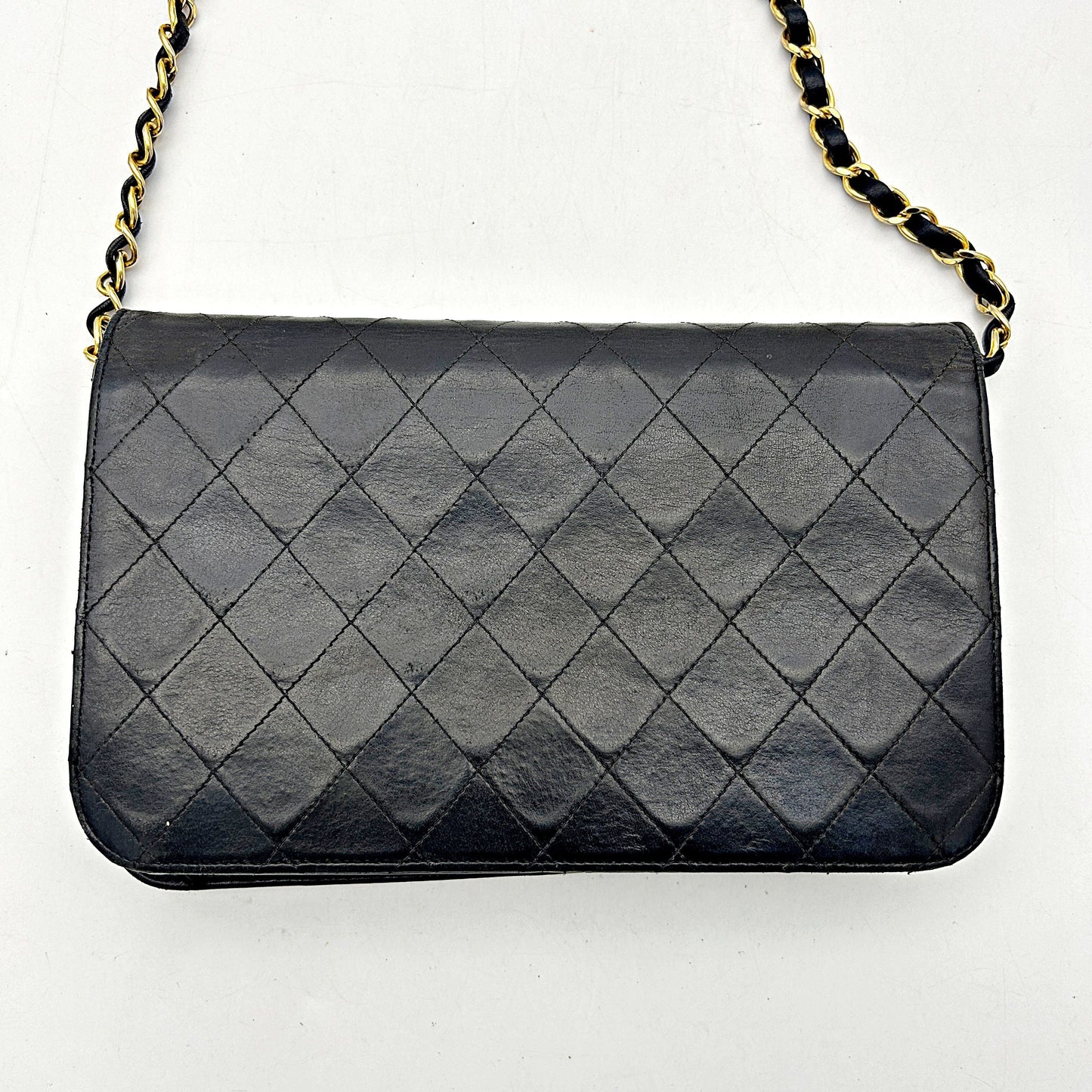 Chanel Quilted CC Flap Bag - Black Shoulder Bags, Handbags LA6518