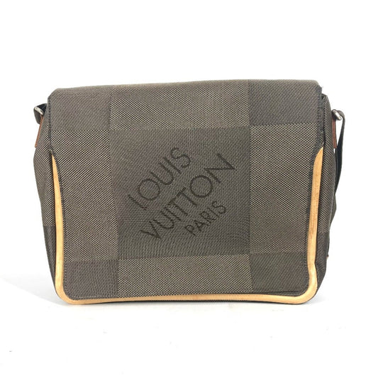 Louis Vuitton Damier Geant Earth  Damier Geant Messenger Bag Shoulder Bag