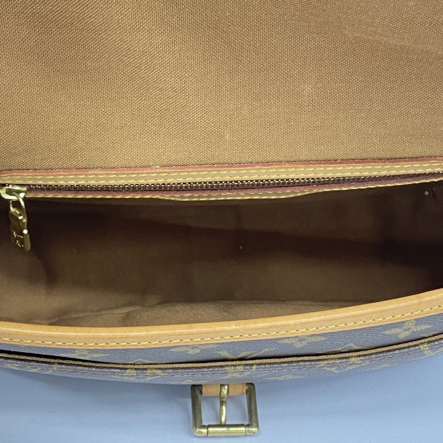 Louis Vuitton  Shoulder Bag