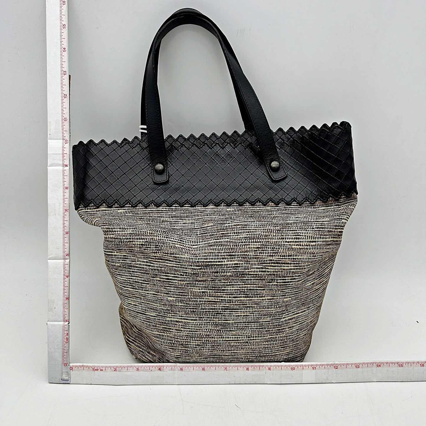 Brown Bottega Veneta Intrecciato Tote Leather  LA1182