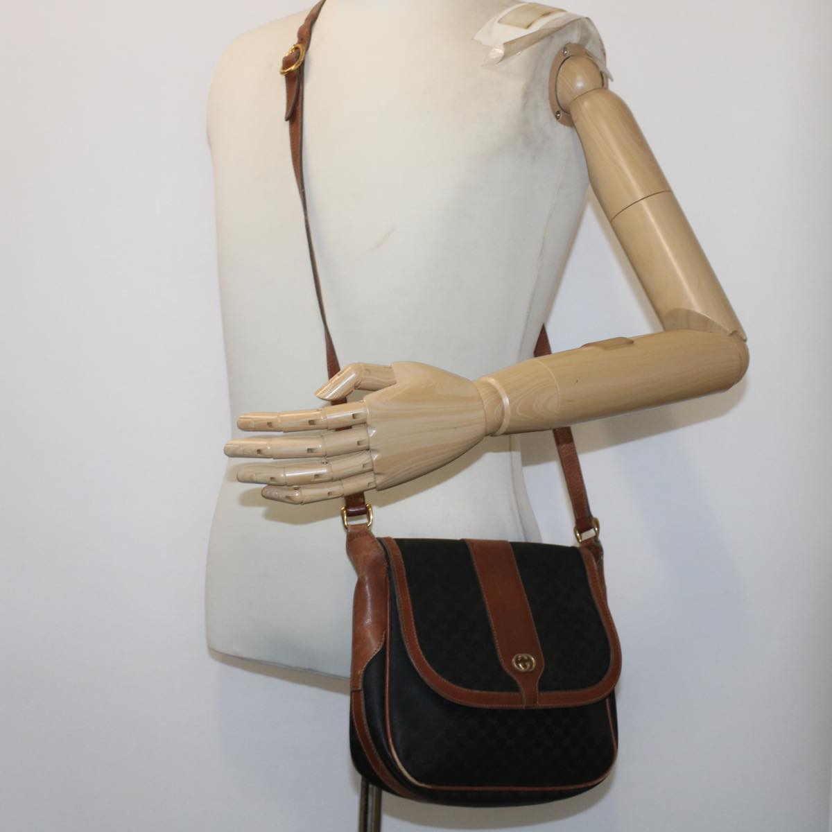 GUCCI Micro GG Canvas Shoulder Bag PVC Leather Black  ep1178