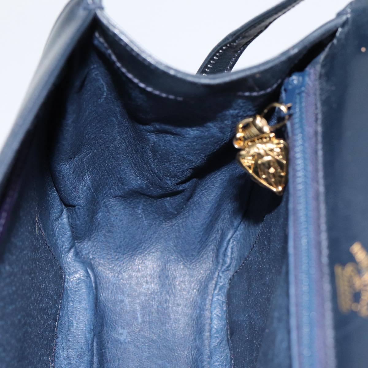 GUCCI Shoulder Bag Leather Navy Gold Auth ep5367