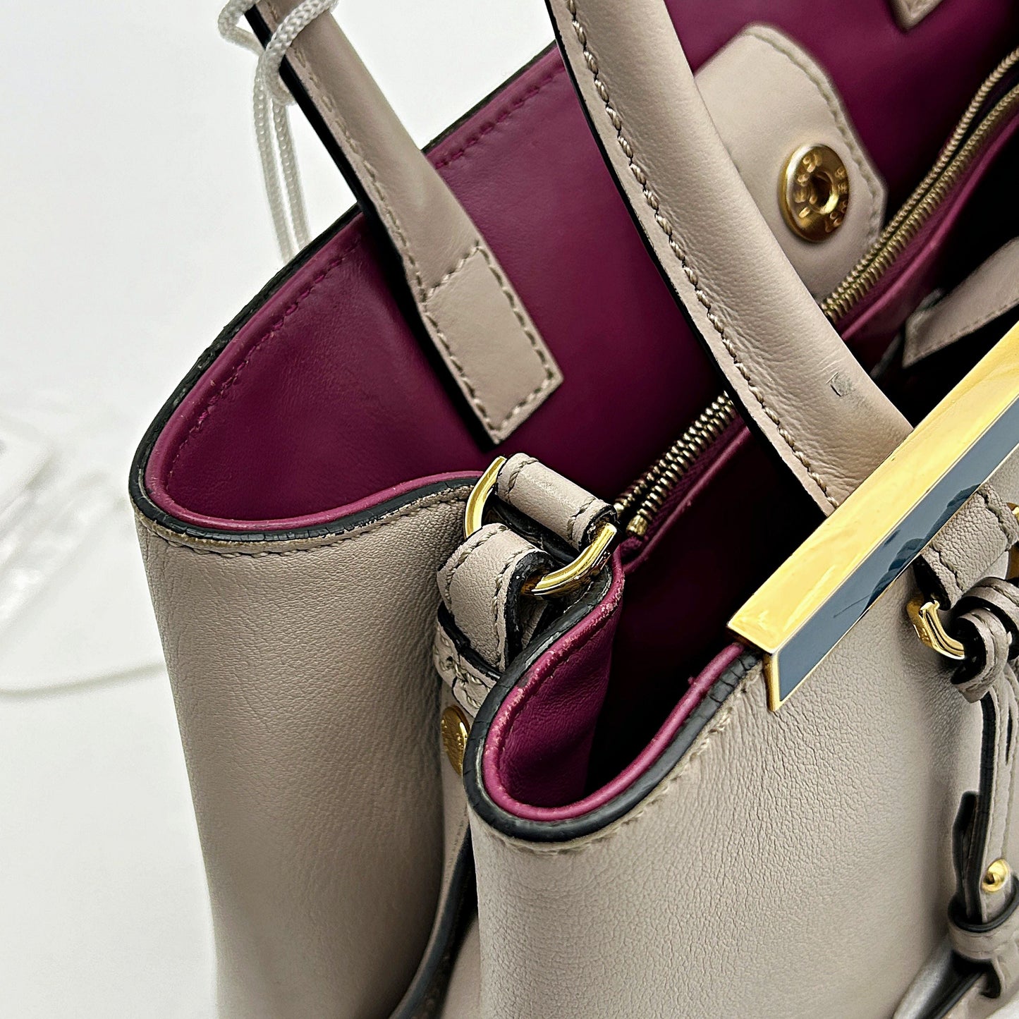 FENDI Vitello Dolce Century Petite 2Jours Tote Grigio Polvere Ciclamino  LA10258