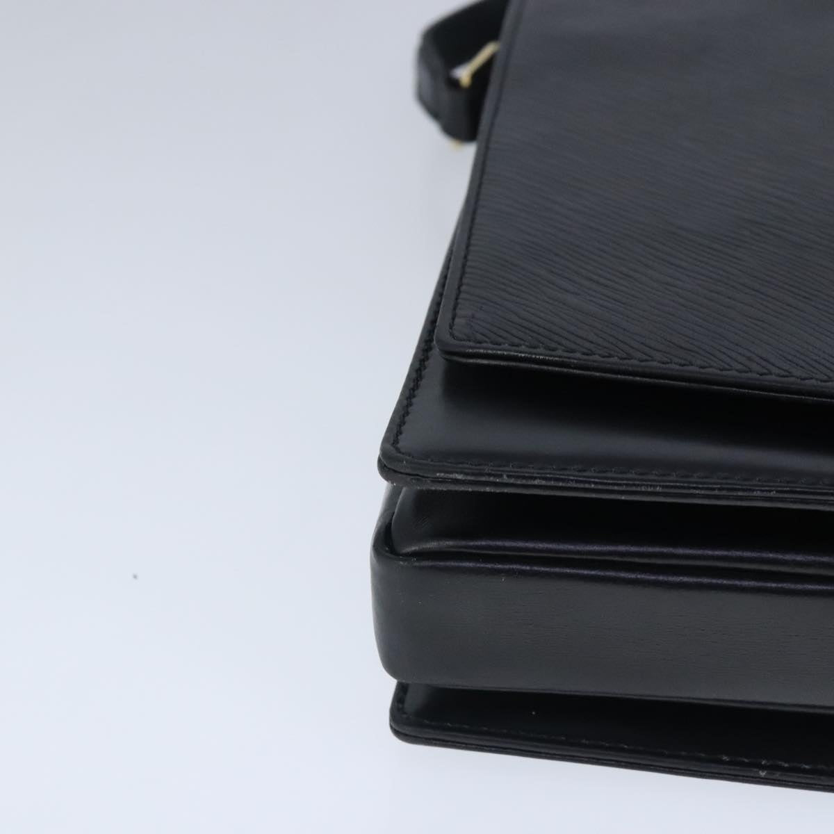 Louis Vuitton Opéra  Leather Shoulder Bag