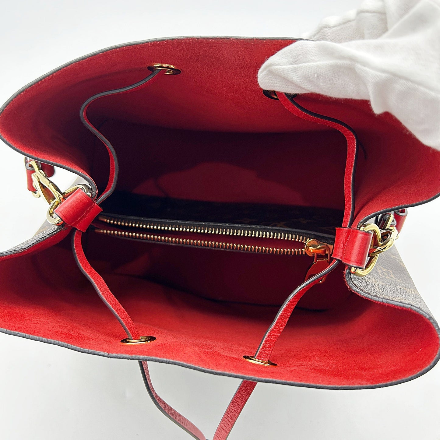 Louis Vuitton LV Monogram Néonoé MM - Brown Bucket Bags, Handbags LA27913