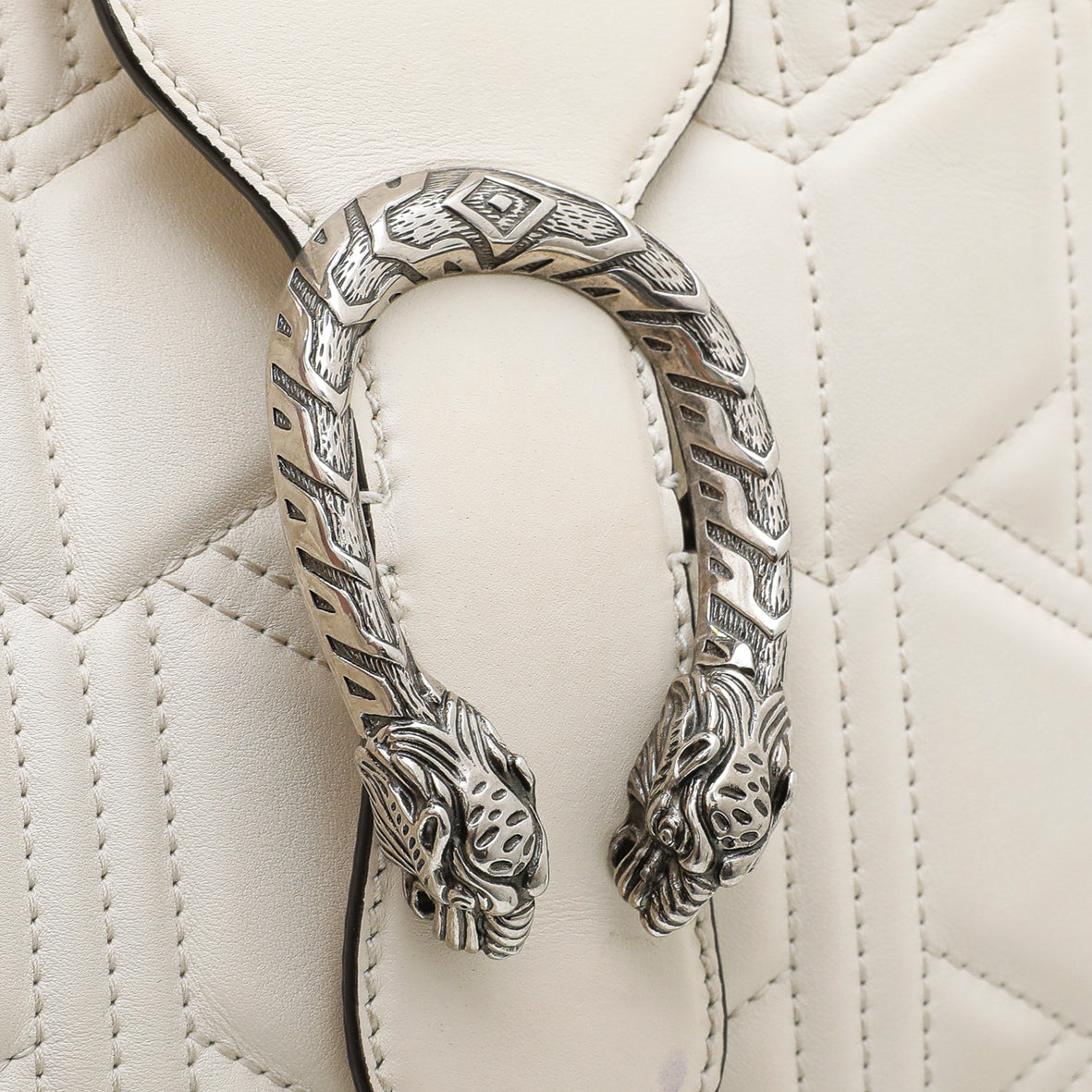 Gucci White Quilted Dionysus Hobo Bag