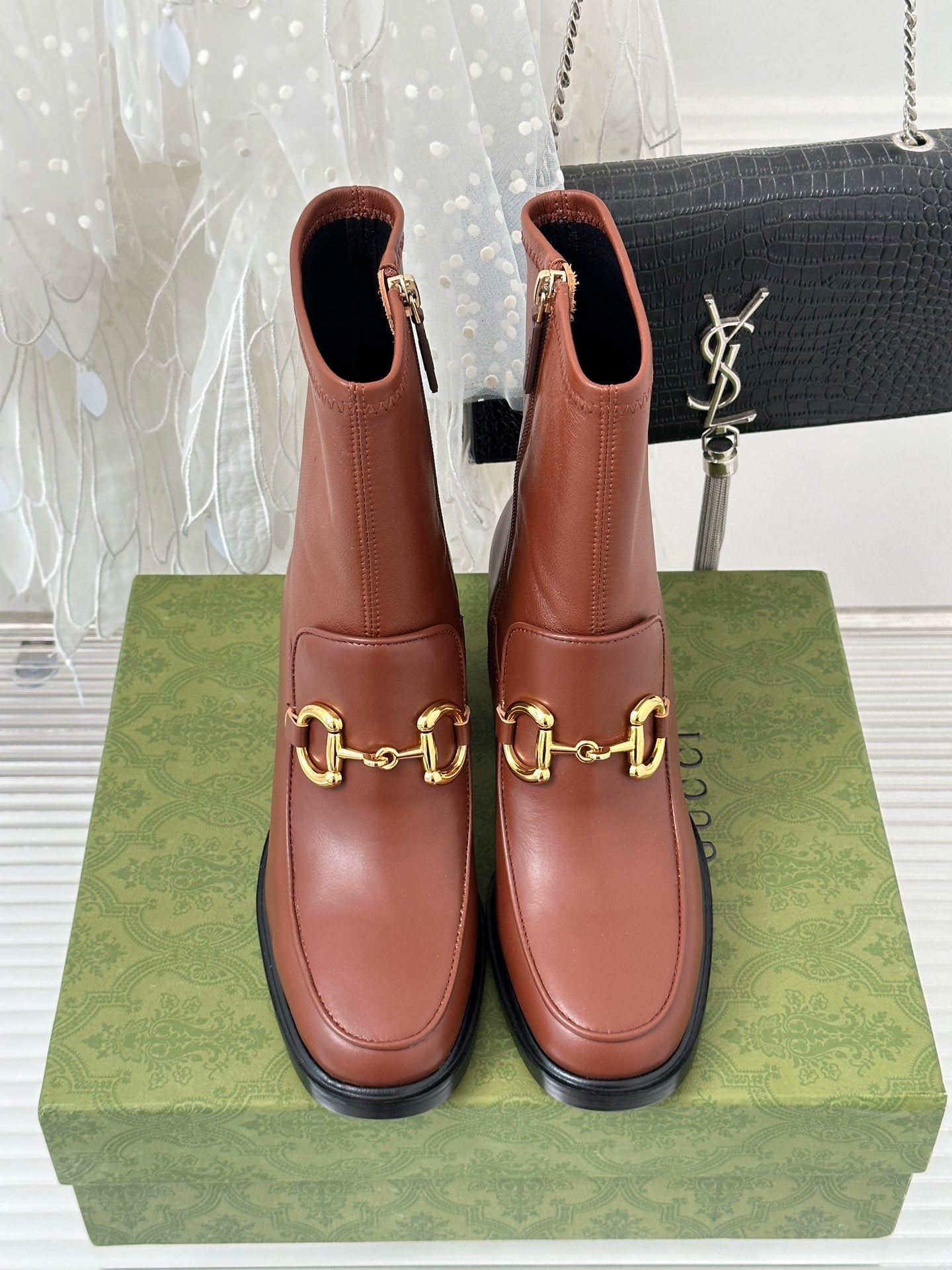BOTA GUCCI 2023