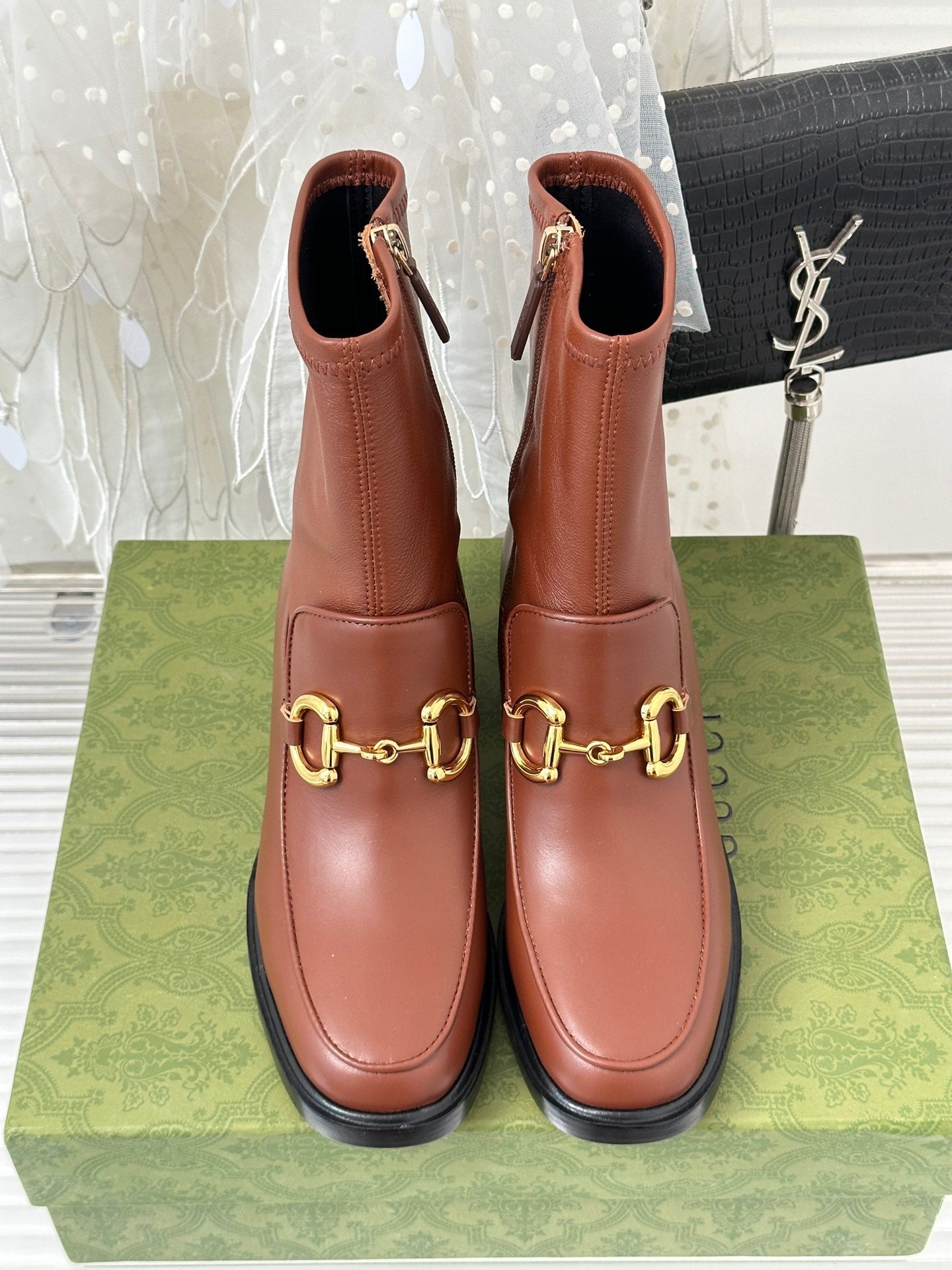 BOTA GUCCI 2023