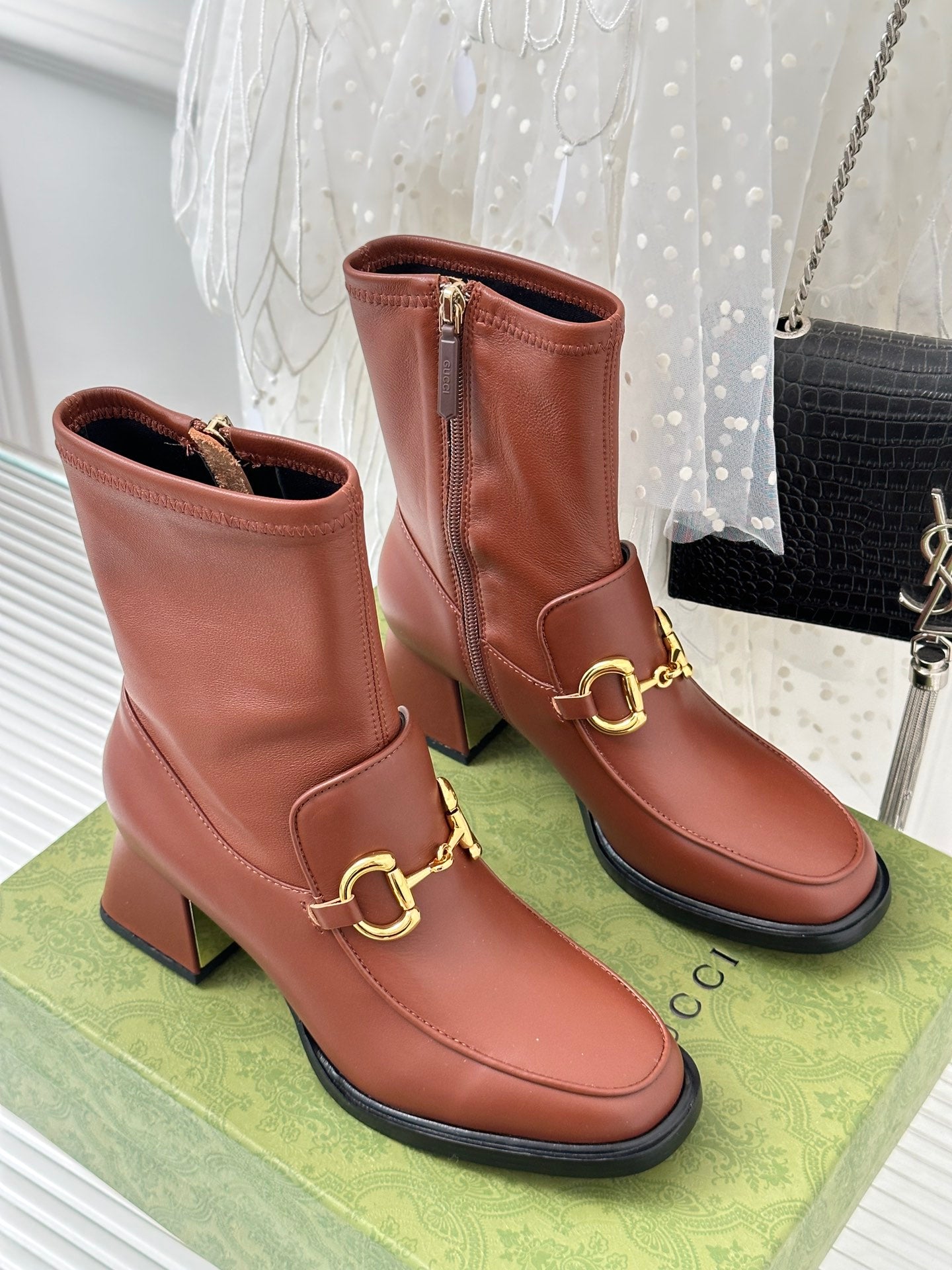 BOTA GUCCI 2023