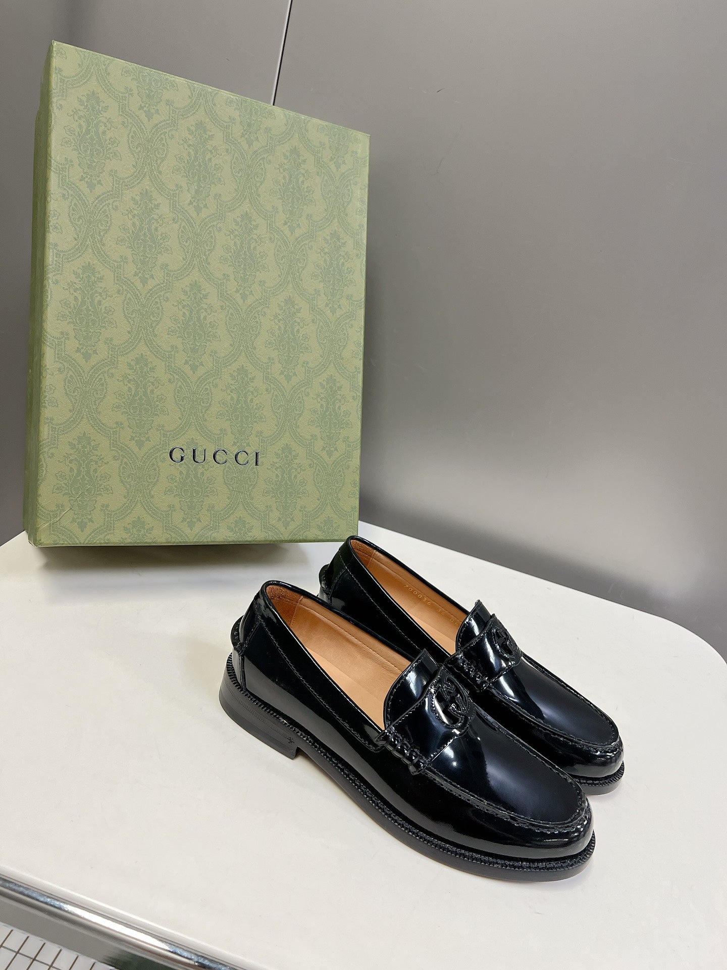 MOCASSIM GUCCI 2023