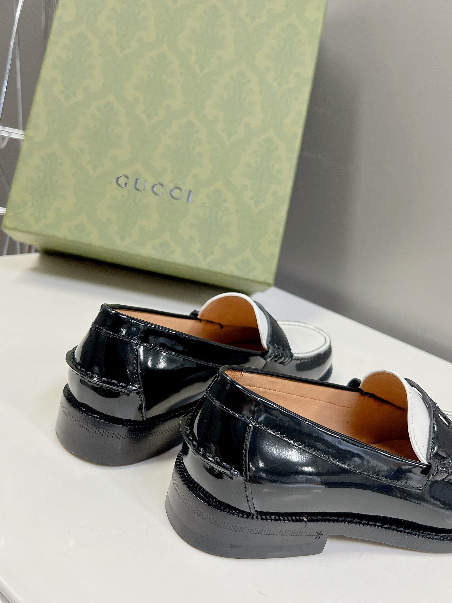 MOCASSIM GUCCI 2023