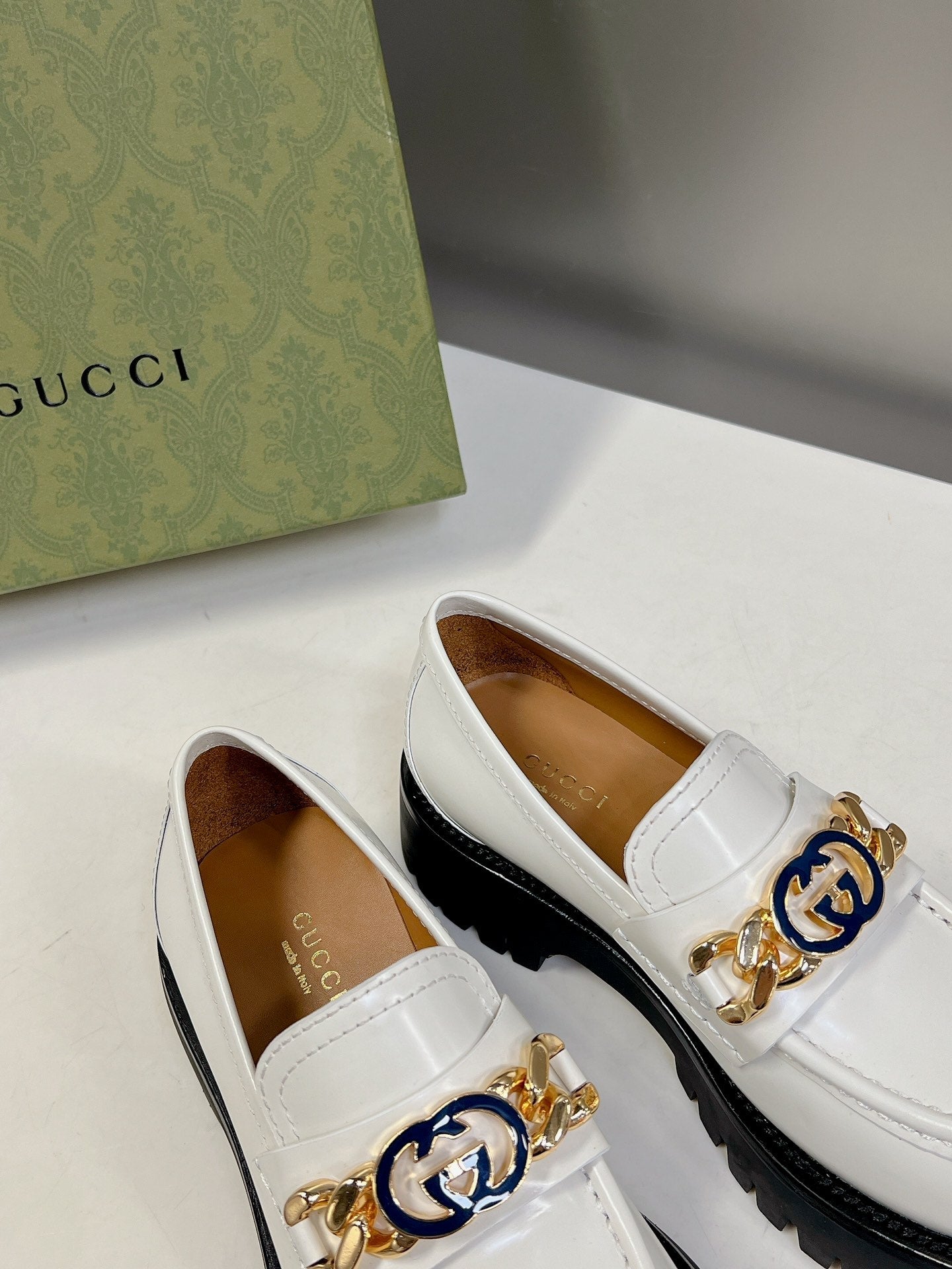 MOCASSIM GUCCI 2023 TRATORADO