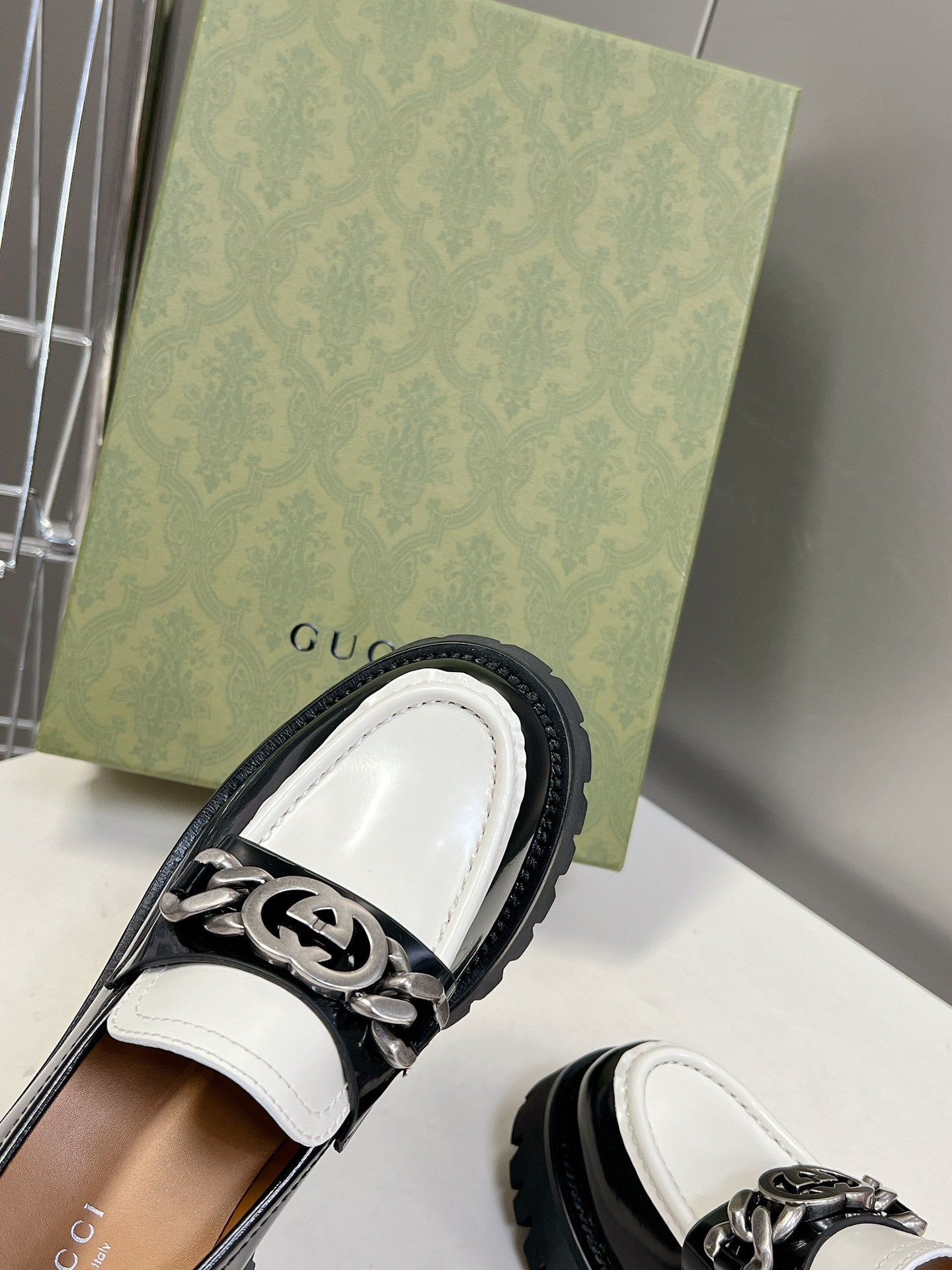 MOCASSIM GUCCI 2023 TRATORADO