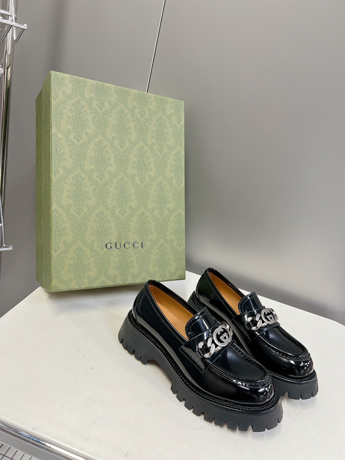 MOCASSIM GUCCI 2023 TRATORADO