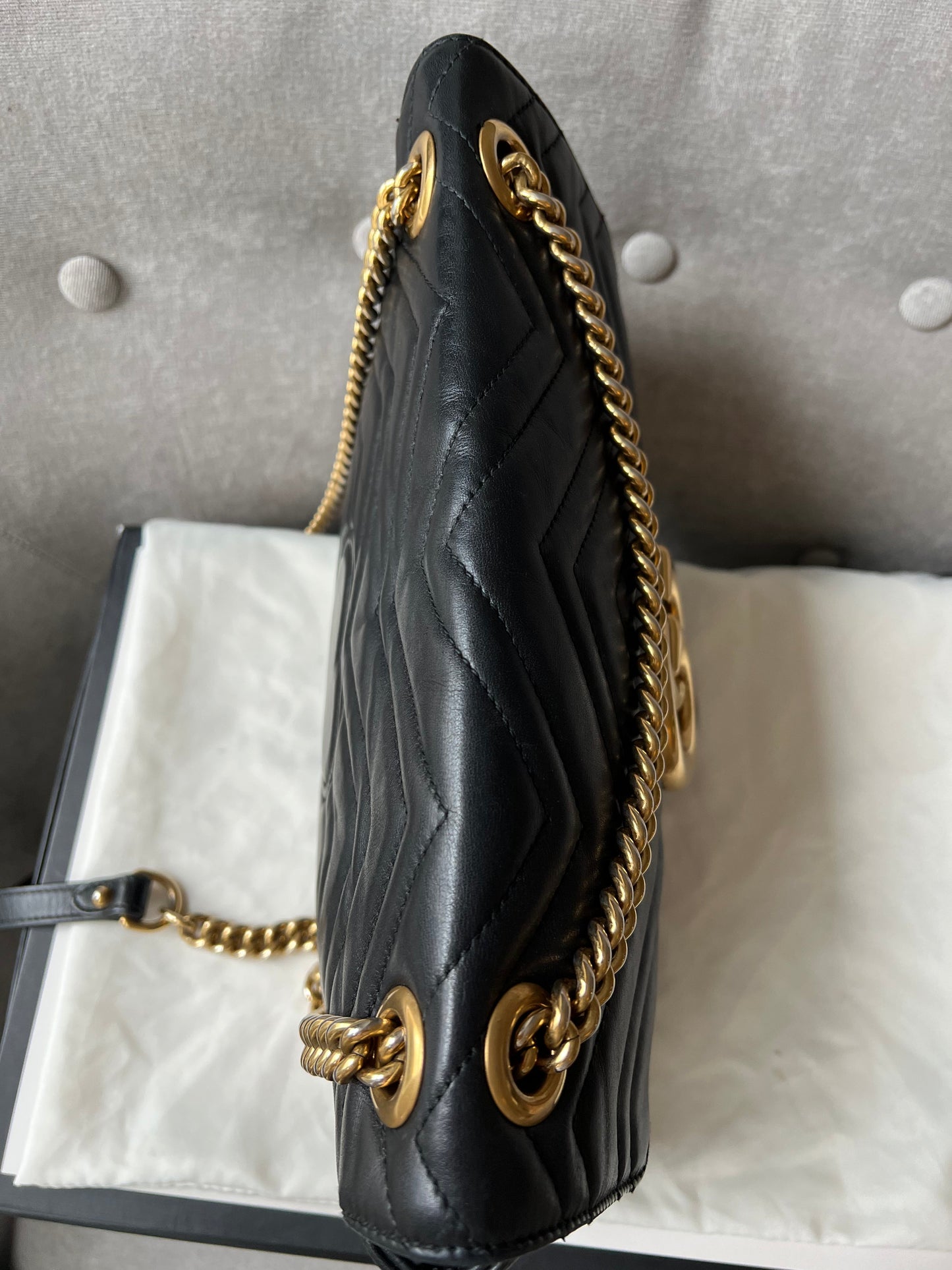 Gucci GG Black Marmont Medium Shoulder Bag (RRP £2,070)
