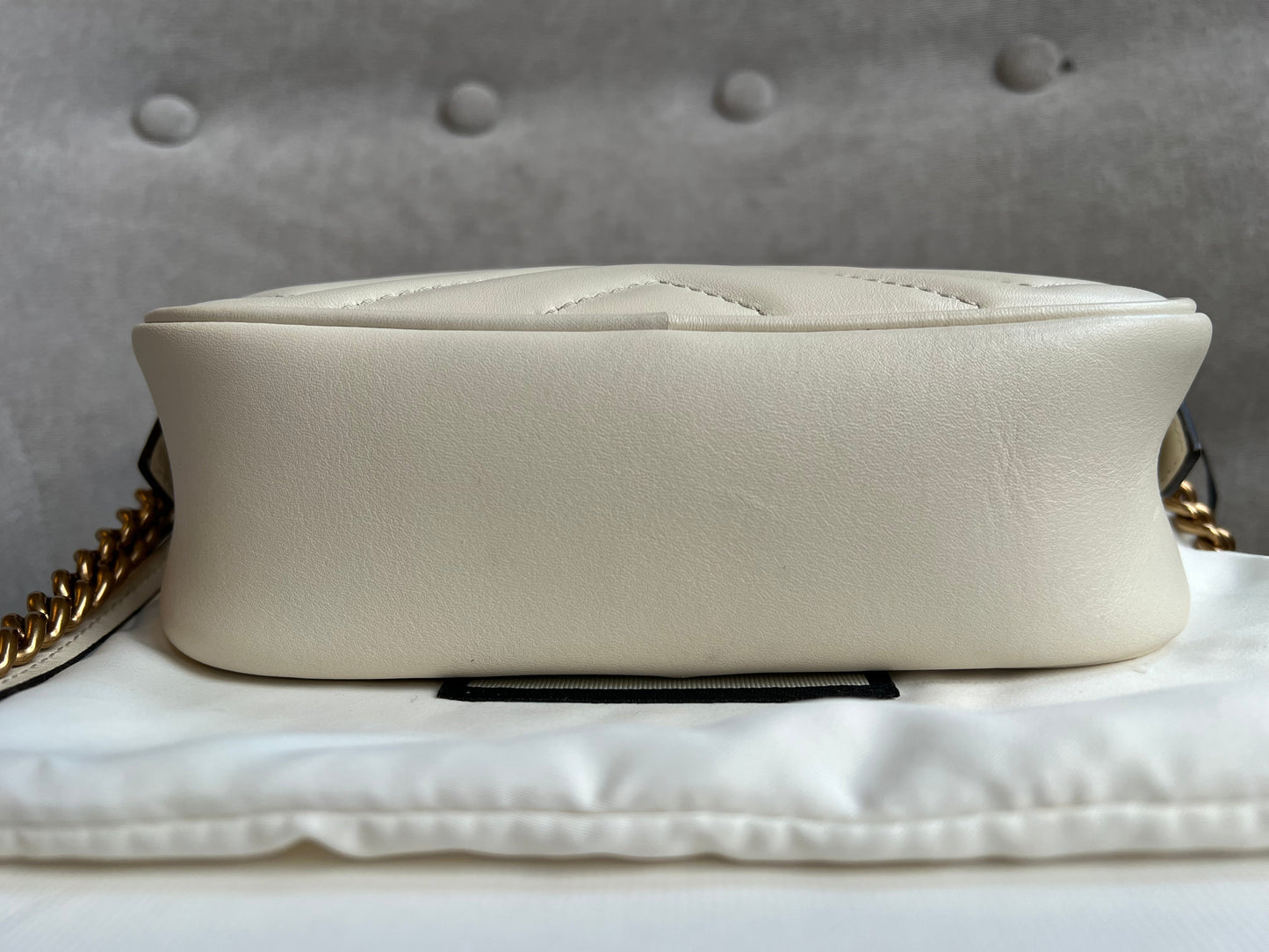 Gucci GG White Marmont Mini Shoulder Bag (RRP £1,160)