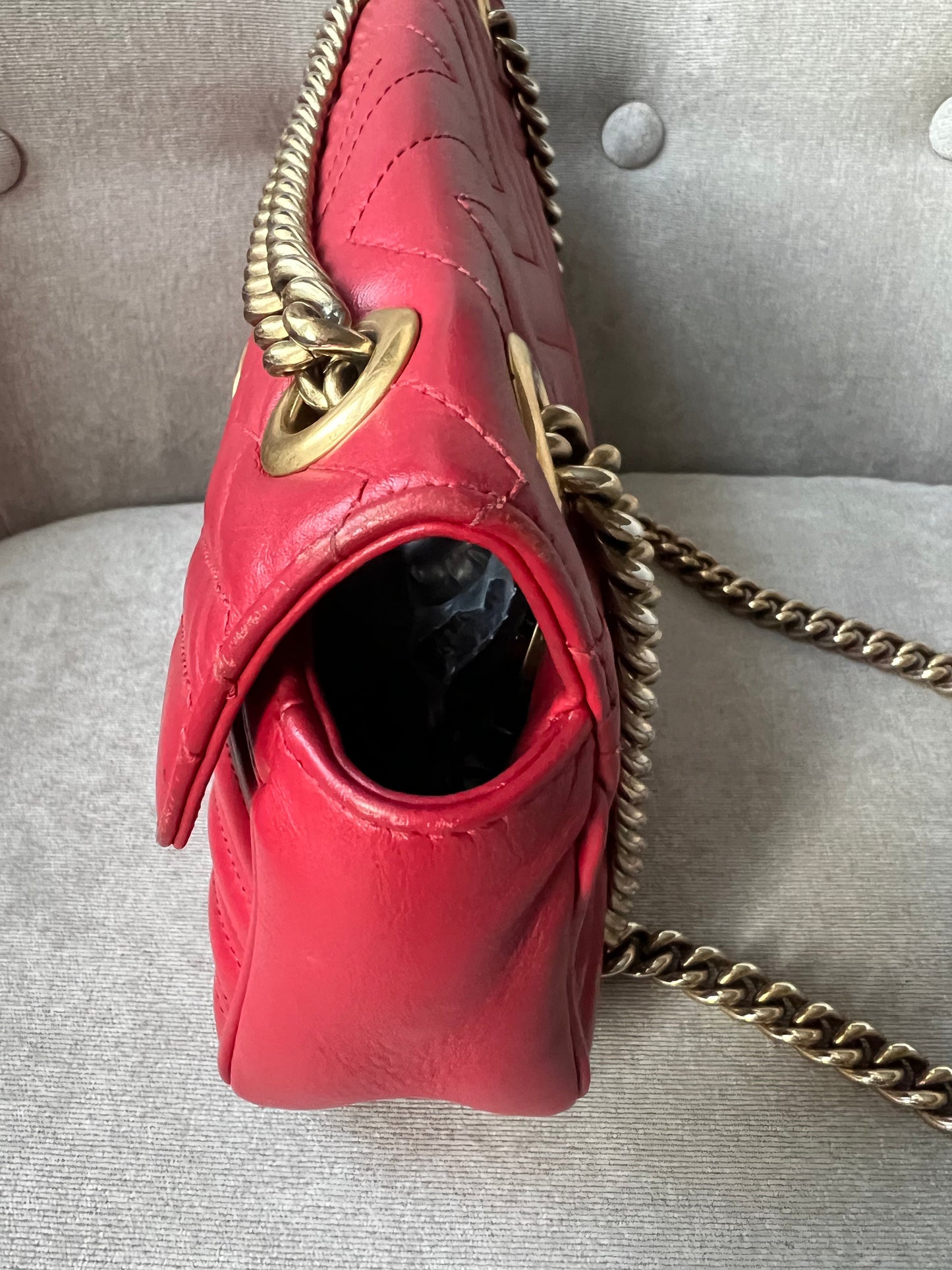 Gucci GG Hibiscus Red Marmont Small Shoulder Bag