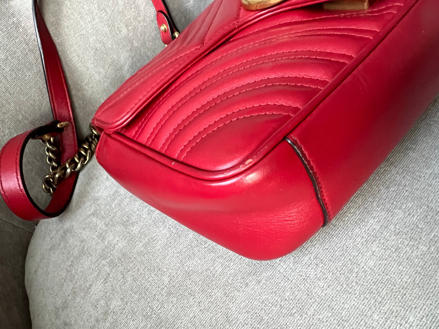 Gucci GG Hibiscus Red Marmont Small Shoulder Bag