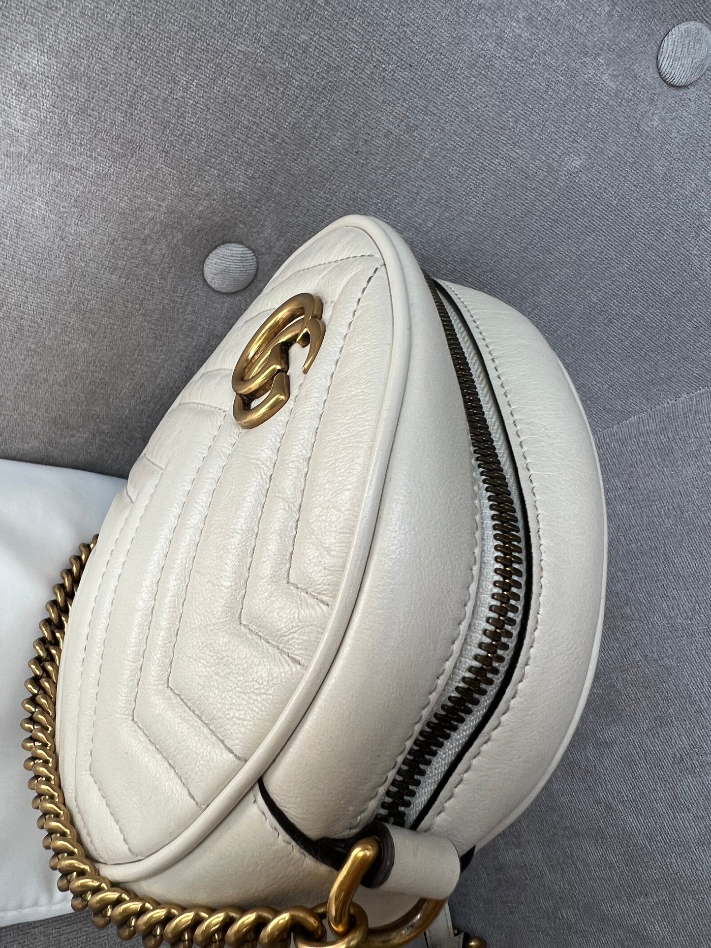 Gucci GG Round White Marmont Small Shoulder Bag