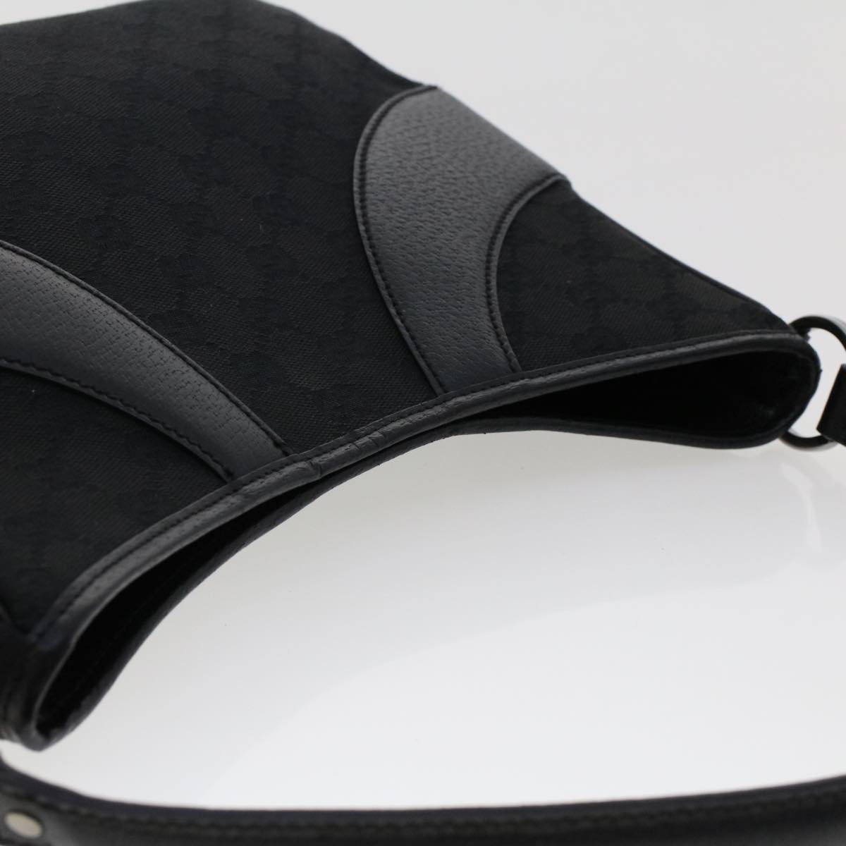 GUCCI GG Canvas Shoulder Bag Black 118012  ki3238