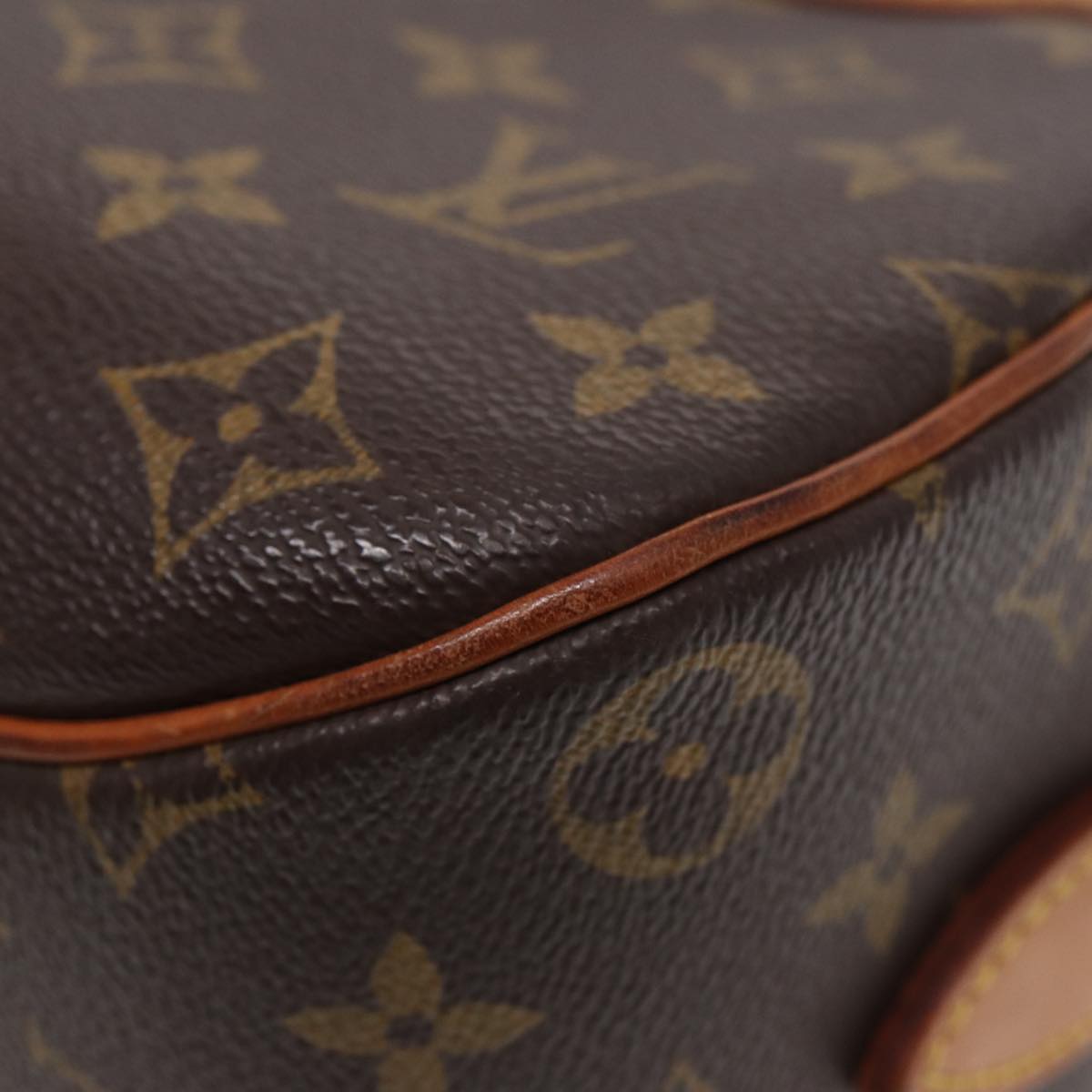 LOUIS VUITTON Monogram Blois Shoulder Bag M51221 LV Auth ki4766