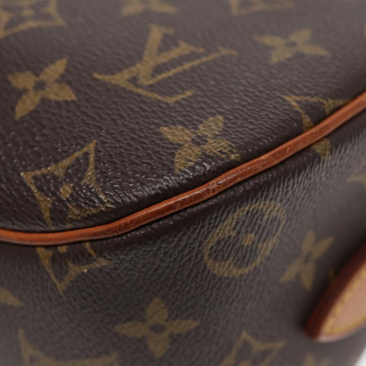 LOUIS VUITTON Monogram Blois Shoulder Bag M51221 LV Auth ki4766