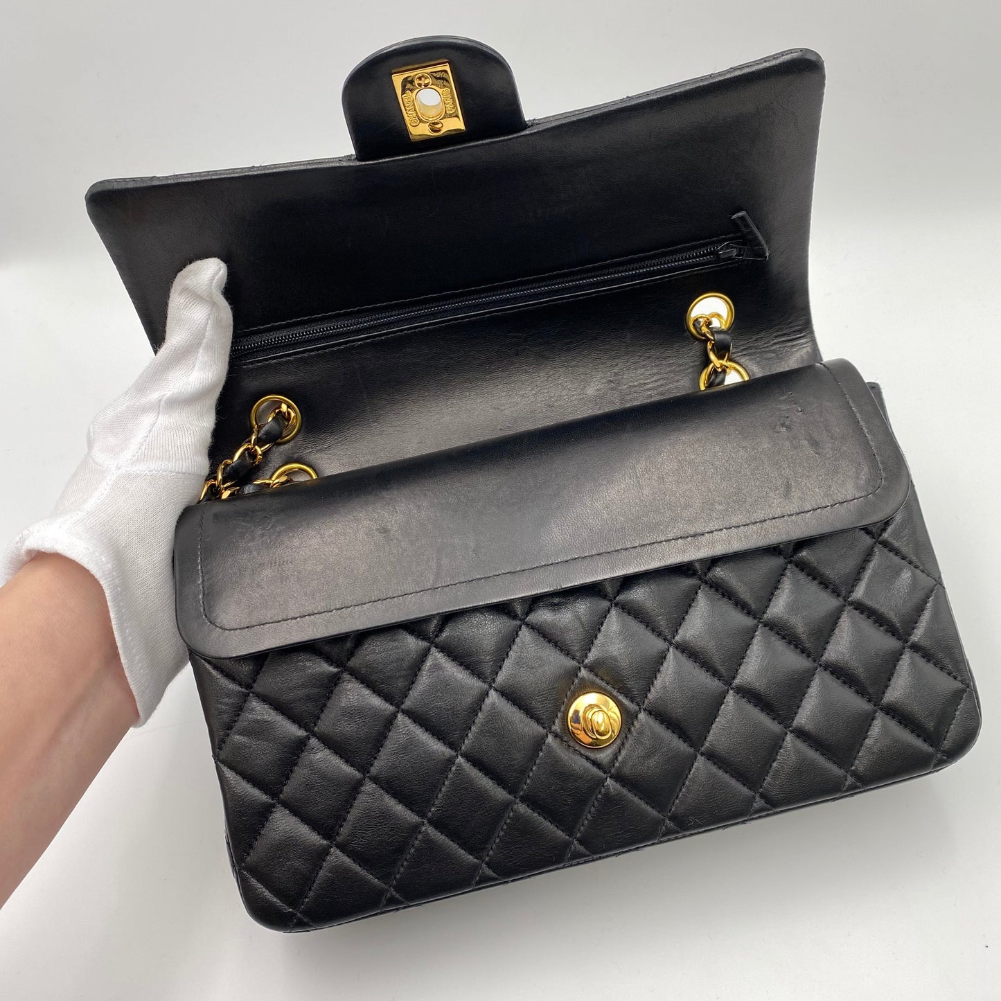 CHANEL VINTAGE CLASSIC FLAP MEDIUM CHAIN SHOULDER BAG BLACK LAMB SKIN 90219630