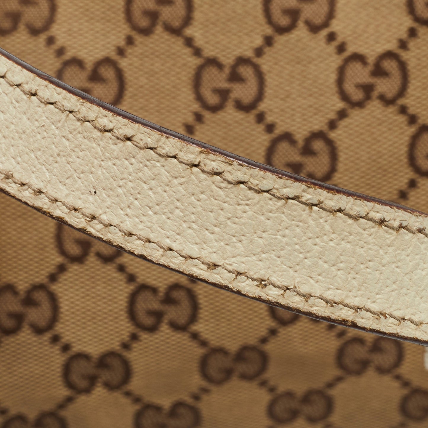Gucci White/Beige GG Canvas Small Charmy Boston Bag