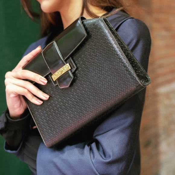 GUCCI vintage black leather clutch