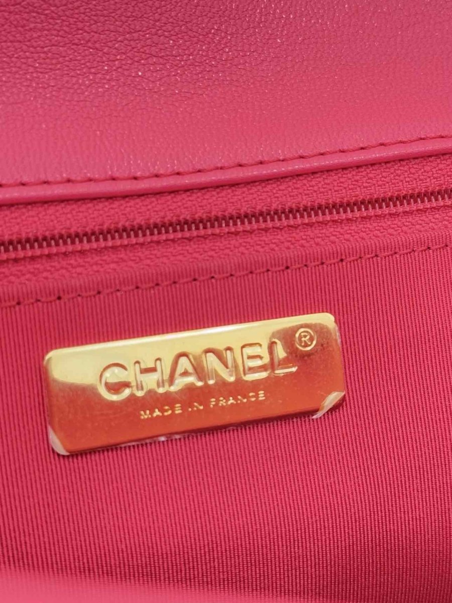 CHANEL 19 Pink Quilted Shoulder Bag