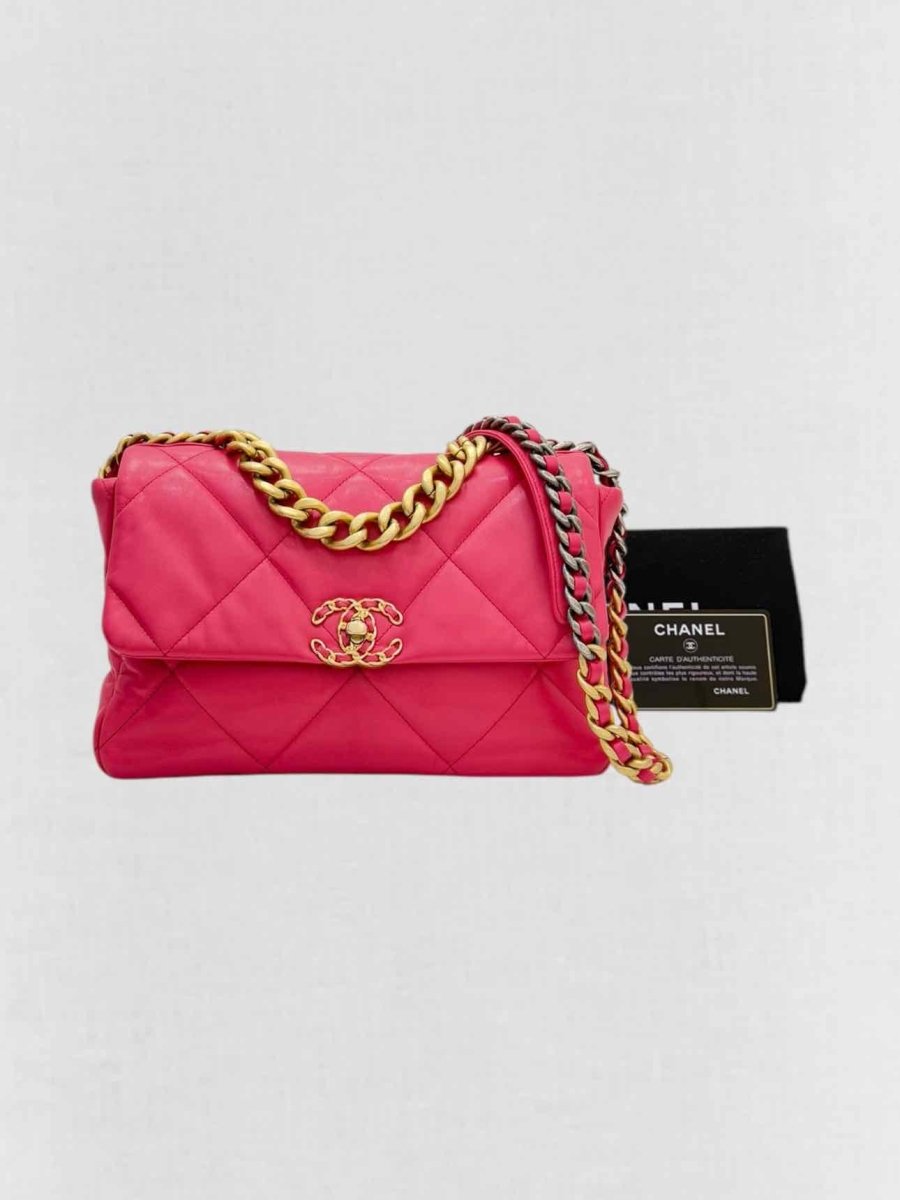 CHANEL 19 Pink Quilted Shoulder Bag