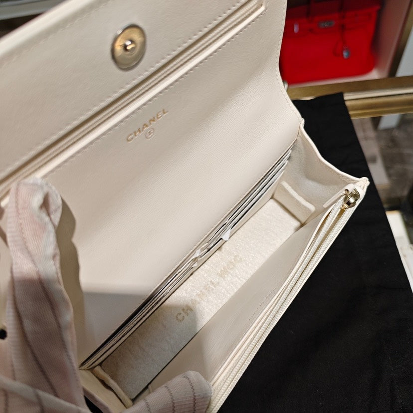 Chanel  WOC White Quilted Leather Shoulder Bag xx.cm
