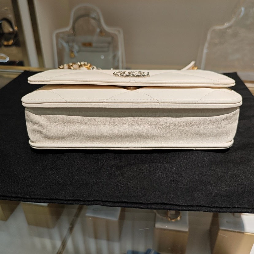 Chanel  WOC White Quilted Leather Shoulder Bag xx.cm