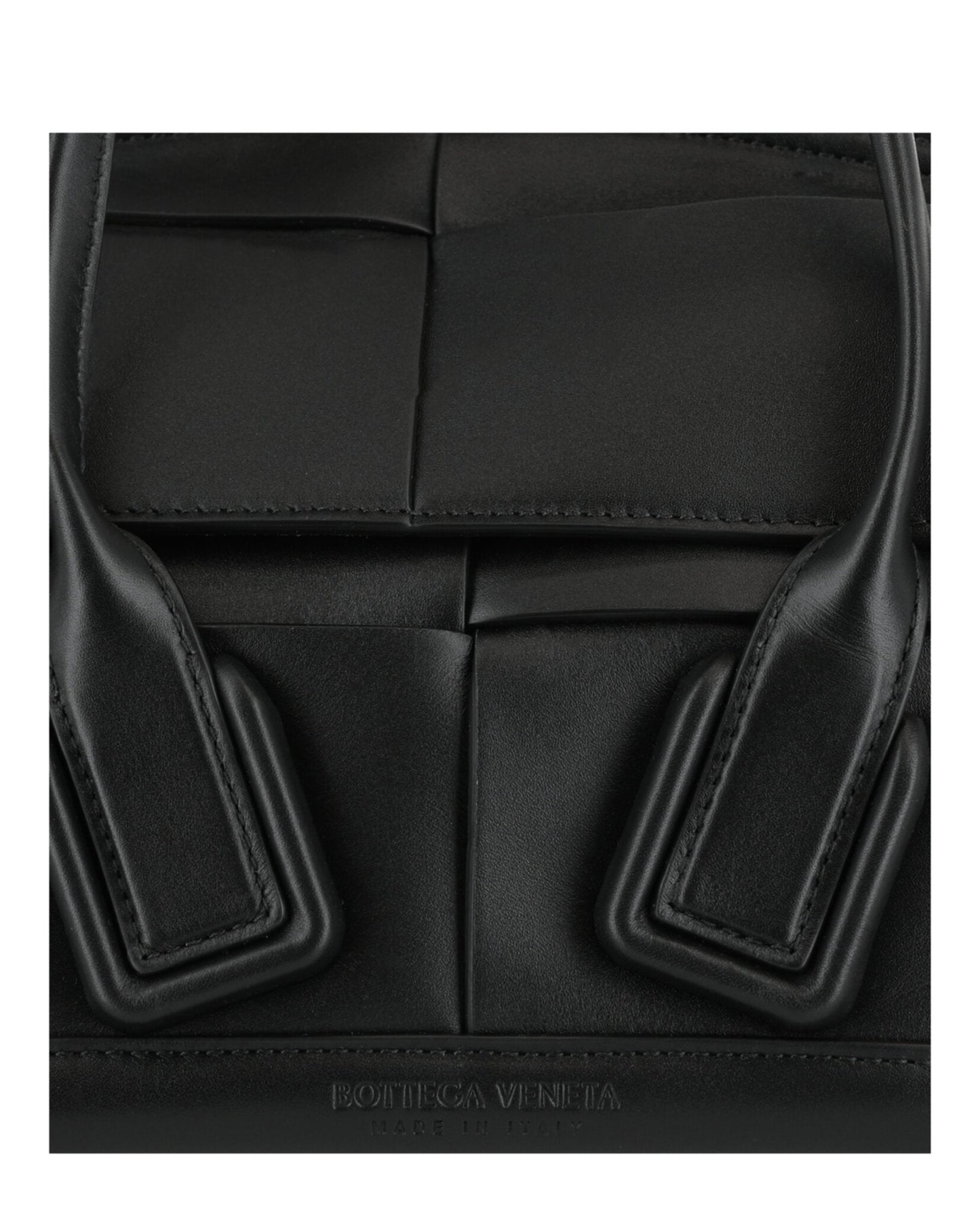 Bottega Veneta Arco 33 Mini Grainy Leather Top-Handle Bag Womens 600606-VMAP1-1229