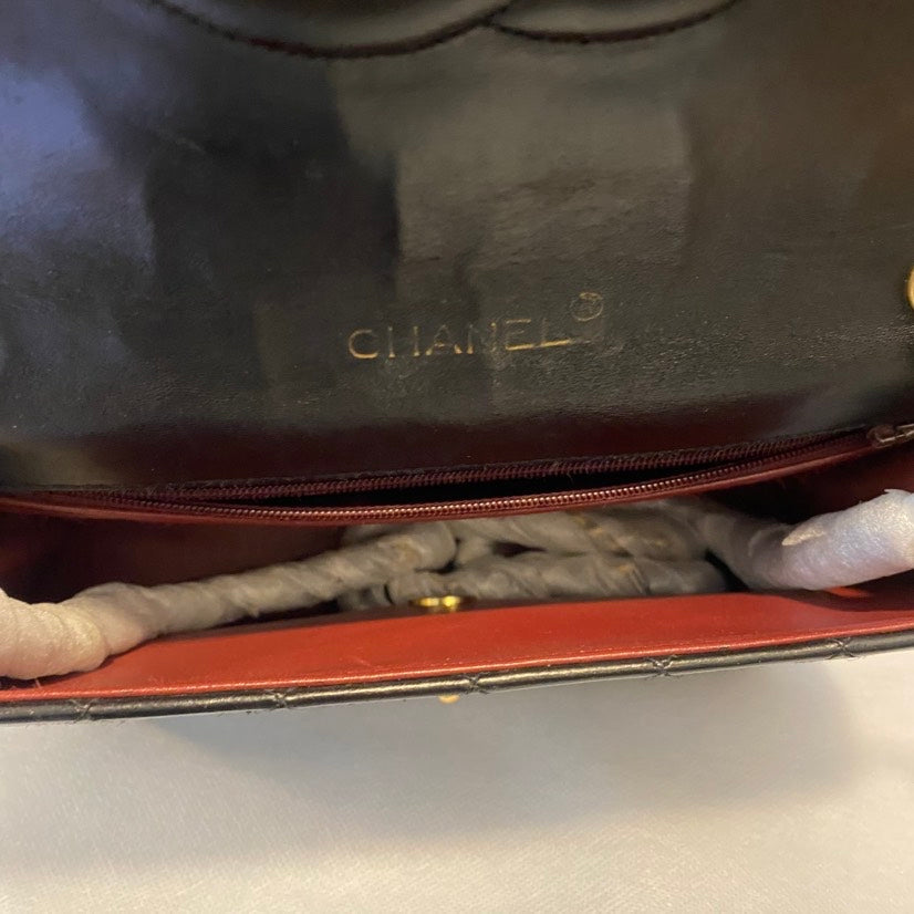 Chanel Vintage Quilted Black Leather Shoulder Bag