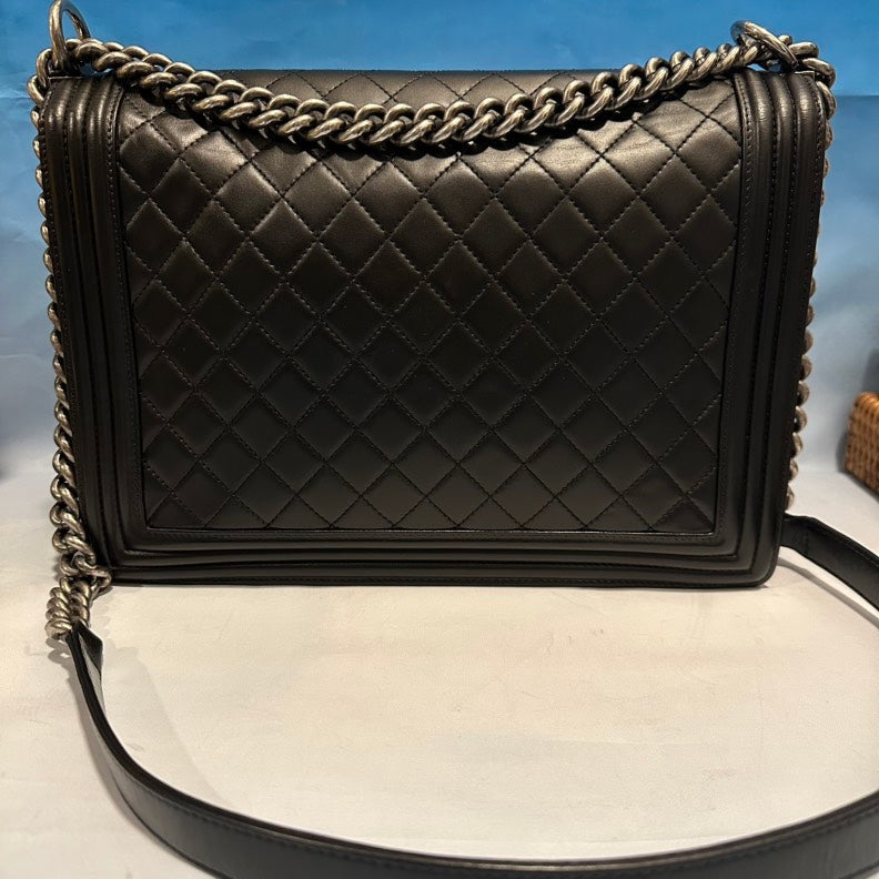 Preloved Chanel Boy Bag Black Quilted Leather Shoulder Bag
