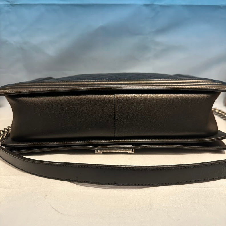 Chanel Boy Bag Black Quilted Leather Shoulder Bag