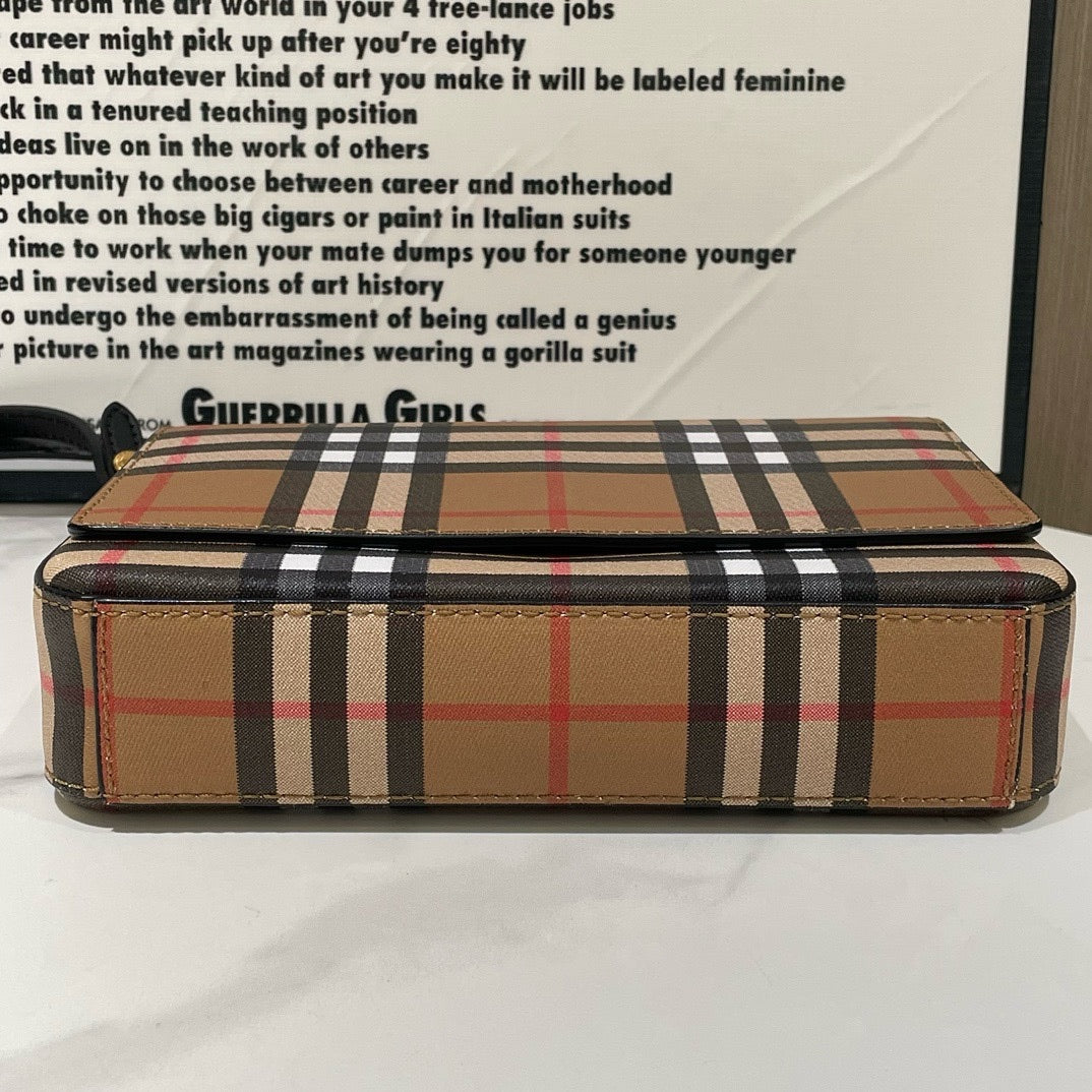 Burberry Vintage Check Heritage Tan Crossbody Messenger Bag Medium