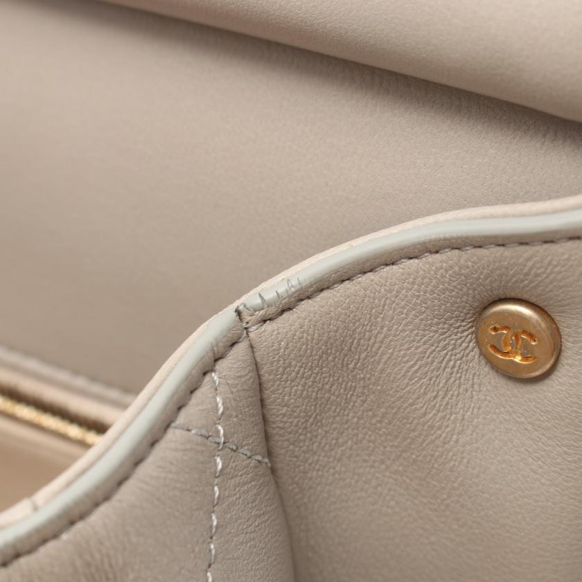 Chanel Matelasse  Rue Cambon Chain Shoulder Bag Gray Lambskin Gold Hardware WAY
