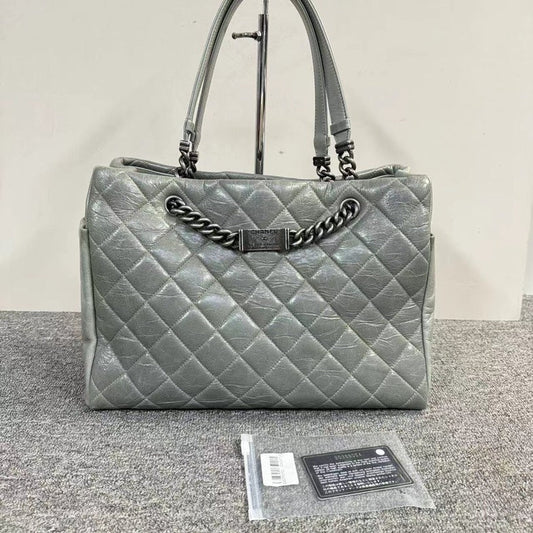 Chanel Quilted Calfskin Leather Grey Shoulder Bag Large