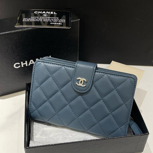 Chanel Quilted Lambskin Wallet, Blue, 16(2012) #11806 - 99% New Condition