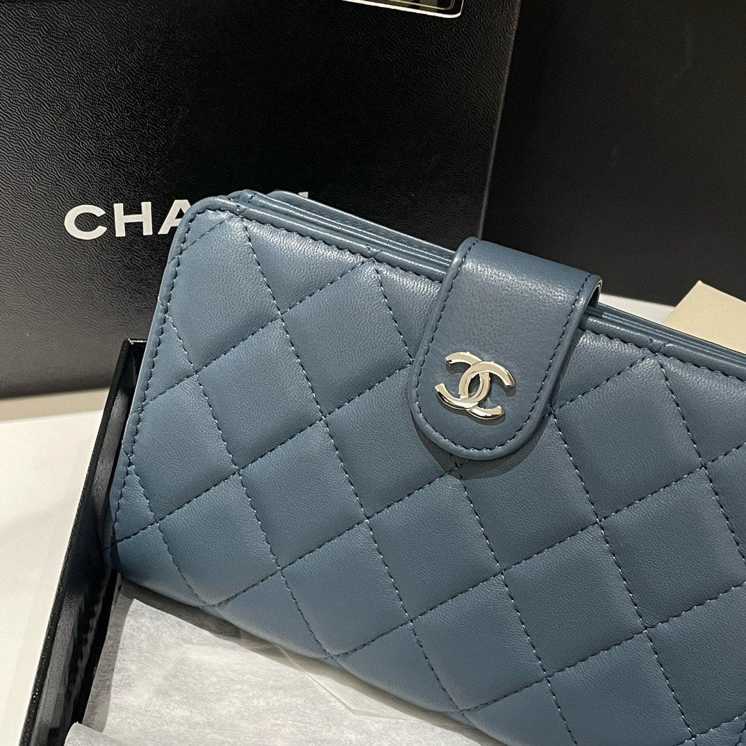 Chanel Quilted Lambskin Wallet, Blue, 16(2012) #11806 - 99% New Condition