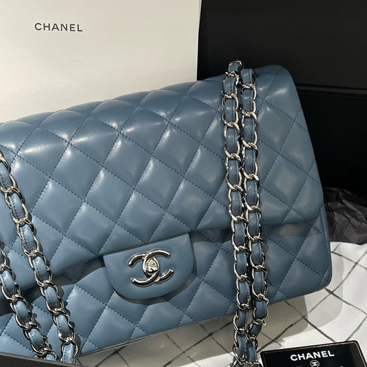 Chanel Classic Flap Jumbo Blue Leather Shoulder Bag - % New