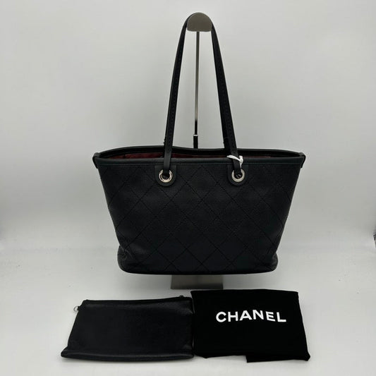 Chanel Black Leather Quilted Shoulder Bag Medium