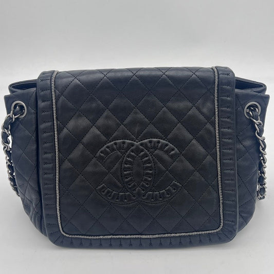 Chanel Black Leather Quilted Chain Shoulder Bag Medium Size